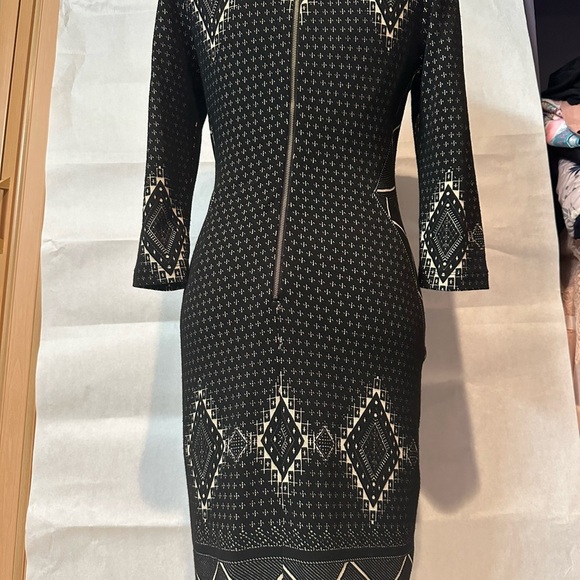 Tracy Reese Black and White Sheath Dress Crew Neck - Picture 5 of 10